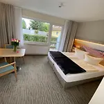 Haus Schwalbe Mit Vineta Komfort Haeusern Zempin