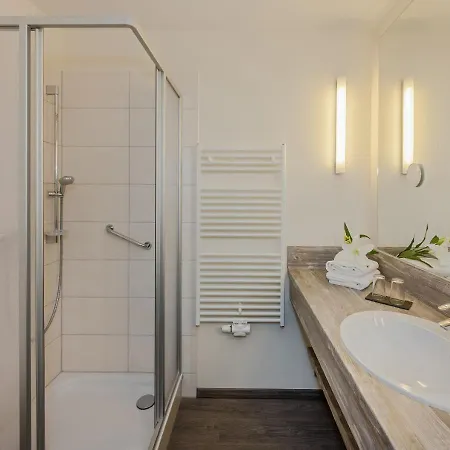 Haus Schwalbe Mit Vineta Komfort Haeusern 젤핀