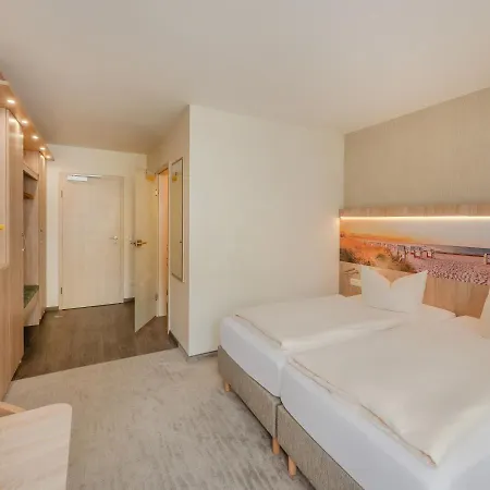 Hotel Haus Schwalbe Mit Vineta Komfort Haeusern *