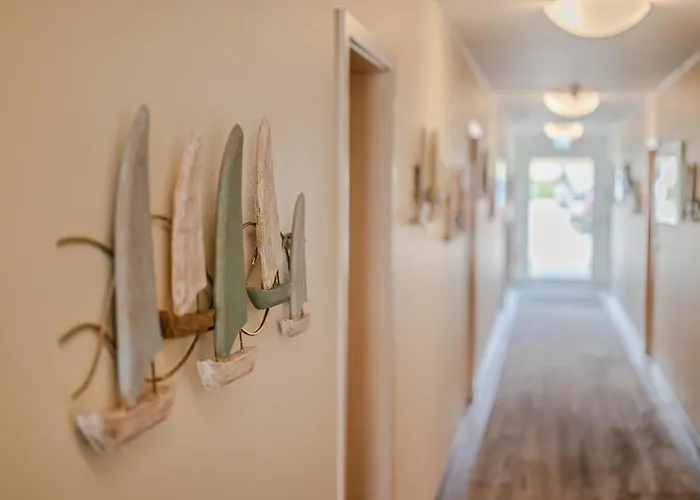 Vineta Haus Schwalbe Hotel *